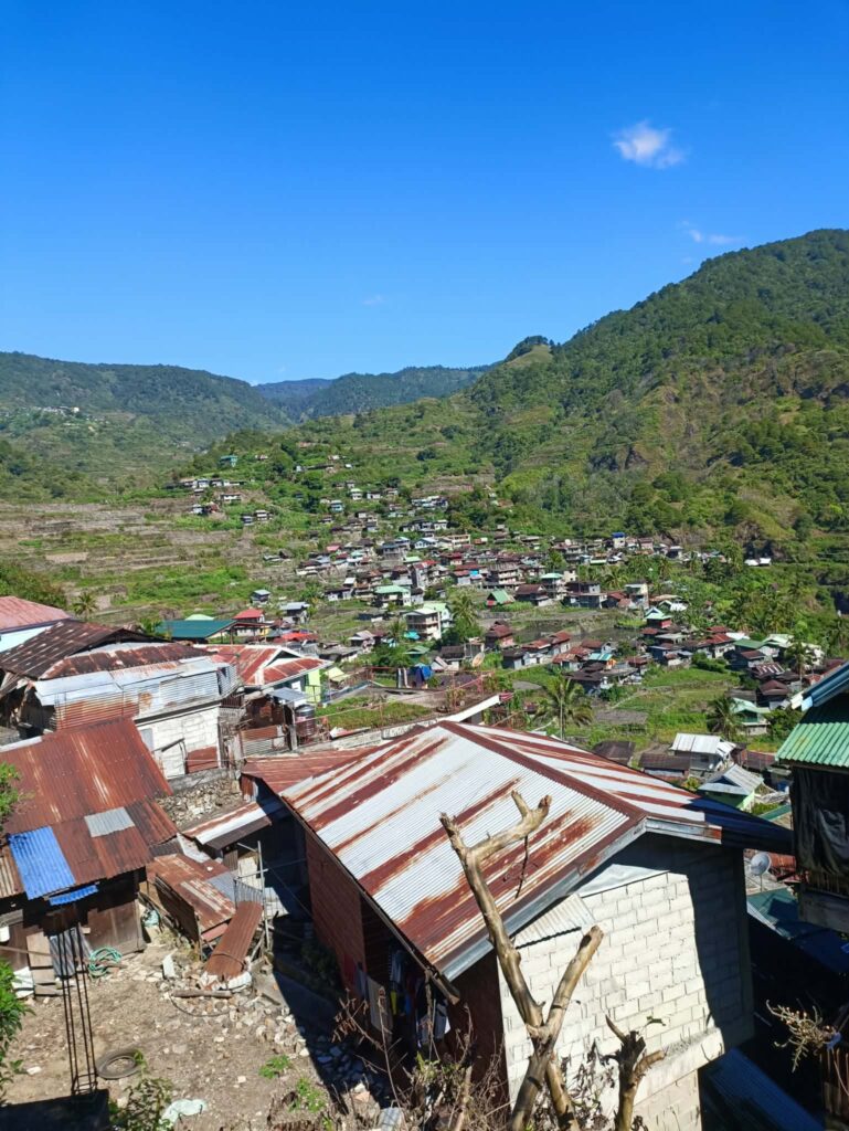 Mountain community and cost of living in Philippines